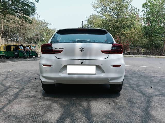 https://images10.gaadi.com/usedcar_image/4522837/original/processed_fdd56e530c2cc5a2bb08c077131c6c53.jpg?imwidth=6402