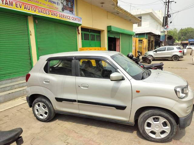 https://images10.gaadi.com/usedcar_image/4522838/original/processed_28fecfcd5101e05f561b9396a8957b4b.jpg?imwidth=6401