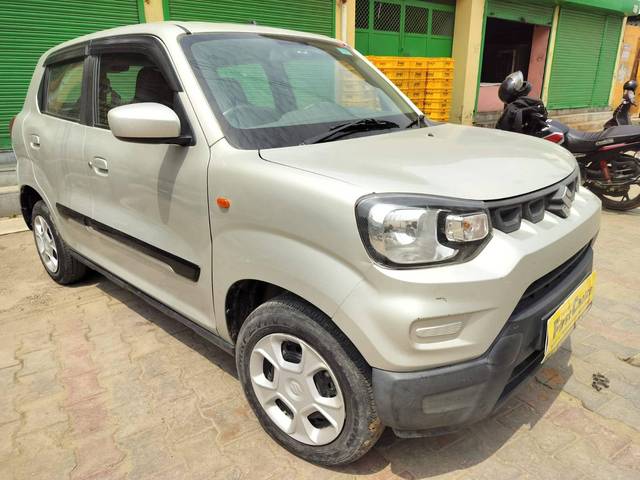 https://images10.gaadi.com/usedcar_image/4522838/original/processed_96643a5b4d101fc4d5b4bbfee2bd6aae.jpg?imwidth=6400