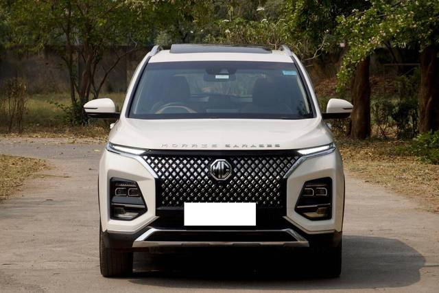 https://images10.gaadi.com/usedcar_image/4522840/original/processed_b9a94fea234fd89dbda10ca89984898d.jpg?imwidth=6400