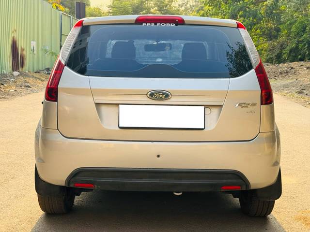 https://images10.gaadi.com/usedcar_image/4522843/original/processed_7ee4637ac715118ab8212494397e2d7d.jpg?imwidth=6401