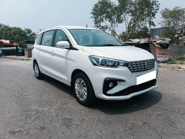 https://images10.gaadi.com/usedcar_image/4522844/original/processed_dcb6d61170531ad7c7435d8427ad1647.jpg?imwidth=6400