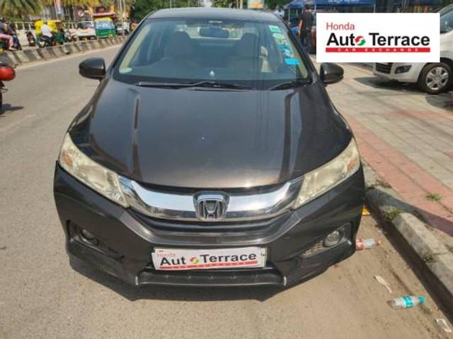 https://images10.gaadi.com/usedcar_image/4522847/original/e78c4c14d6eb4fd486c64d41a02e385f.jpg?imwidth=6400