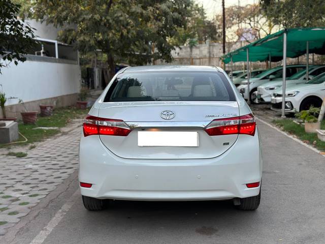 https://images10.gaadi.com/usedcar_image/4522848/original/processed_fb15a2b9dae656ebc5ce468741a28a6e.jpg?imwidth=6401