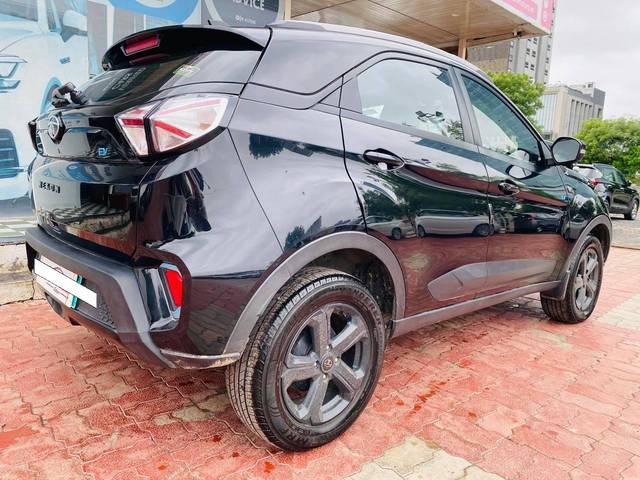 https://images10.gaadi.com/usedcar_image/4522855/original/processed_f67292c5b831b6edbecc1e965f5a51a4.jpg?imwidth=6402