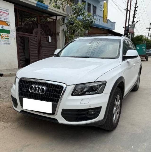 https://images10.gaadi.com/usedcar_image/4522870/original/processed_57b59719-f730-44fc-b8eb-d585fd8d8010.jpg?imwidth=6402