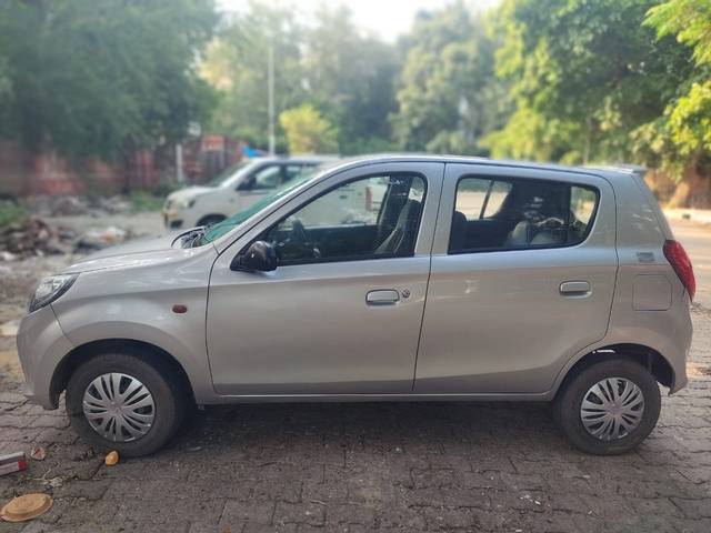 https://images10.gaadi.com/usedcar_image/4522877/original/ed995a8f61e5af021a87fe185f565c91.jpg?imwidth=6402