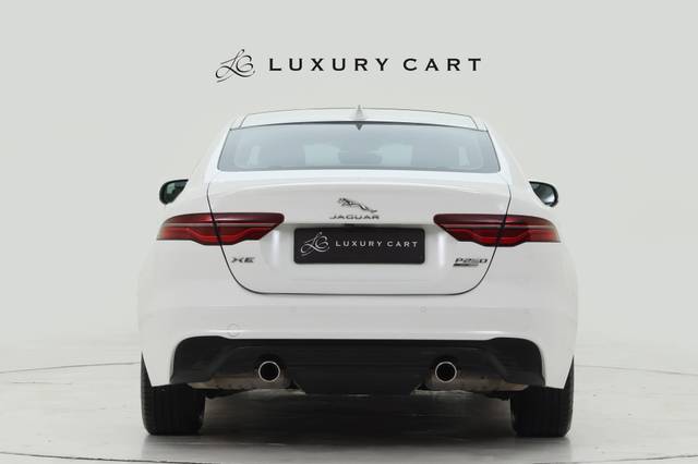 https://images10.gaadi.com/usedcar_image/4522879/original/processed_cbcf6a97086b34f74e8891216db4e2df.jpg?imwidth=6402