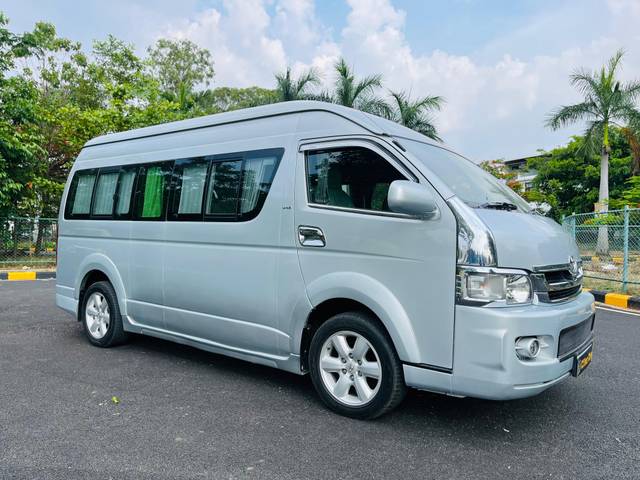 https://images10.gaadi.com/usedcar_image/4522886/original/aa3962592cd3e1a5fd05848fd6ee4b96.jpg?imwidth=6400