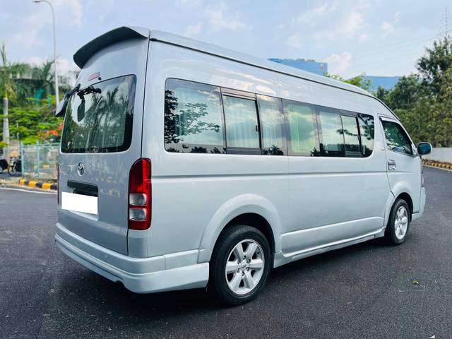 https://images10.gaadi.com/usedcar_image/4522886/original/processed_a8fd07f9706c6c9212dd1527998e26bd.jpg?imwidth=6401