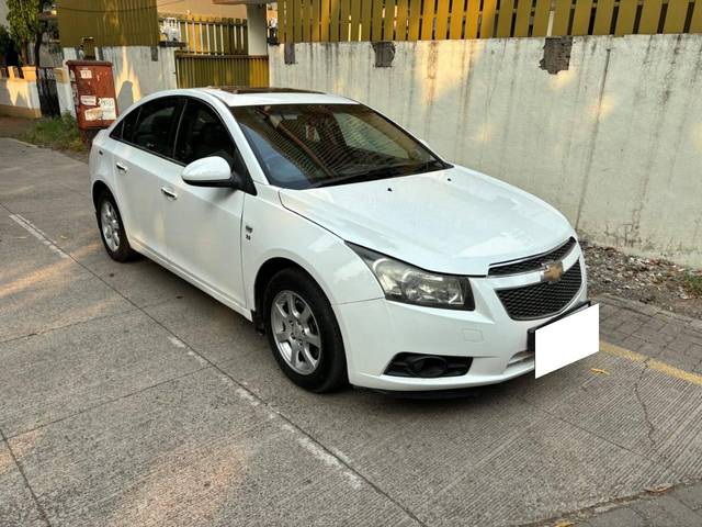 https://images10.gaadi.com/usedcar_image/4522895/original/processed_650c5cb3-086d-4d74-bf5d-7819b4b1e544.jpg?imwidth=6400