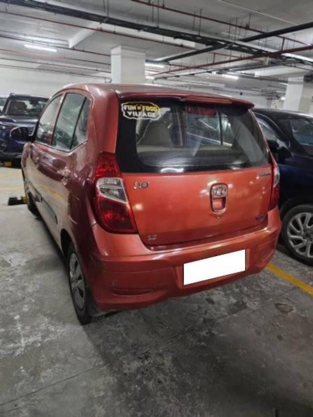 https://images10.gaadi.com/usedcar_image/4522912/original/processed_6610cdfd-57b7-495f-984d-007054fdb647.jpeg?imwidth=6401
