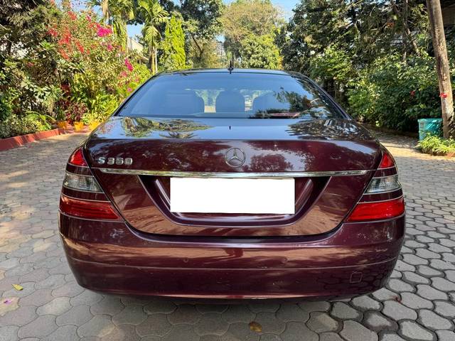 https://images10.gaadi.com/usedcar_image/4522936/original/processed_44e82aed-8f35-4a33-8419-0b0e1807e141.jpg?imwidth=6401