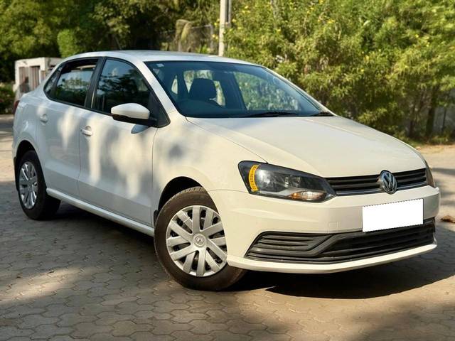 https://images10.gaadi.com/usedcar_image/4522943/original/processed_d80297eb8bb195c4a0168bb585597232.jpg?imwidth=6400