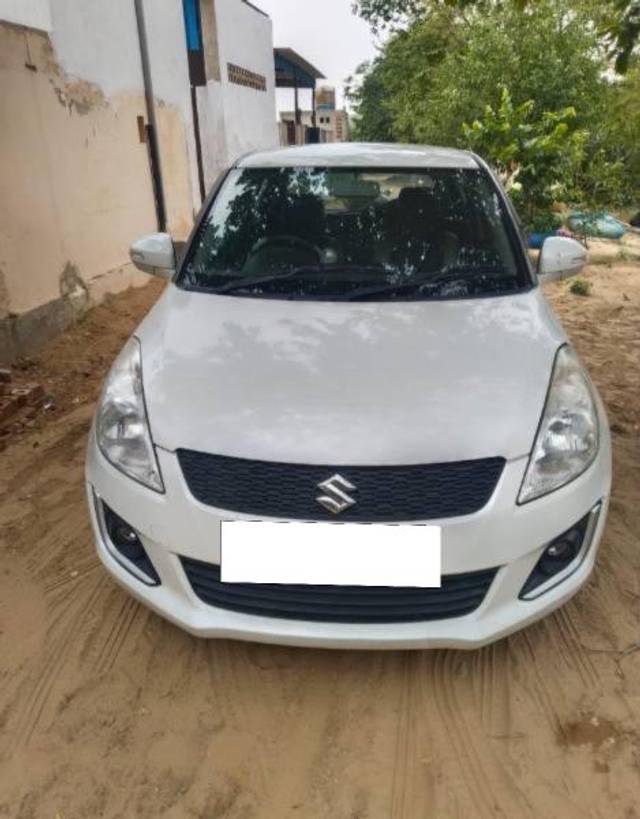 https://images10.gaadi.com/usedcar_image/4522945/original/processed_a5989996-c06c-48b1-a37e-e7f0edf17a25.jpg?imwidth=6400
