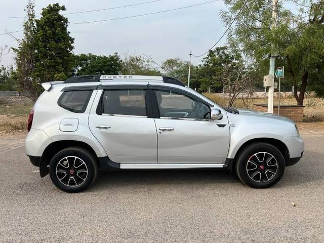 https://images10.gaadi.com/usedcar_image/4522948/original/processed_79744eed-e9df-4514-995e-1d0c4925bb38.jpg?imwidth=6401