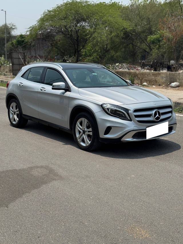 https://images10.gaadi.com/usedcar_image/4522955/original/processed_f25ba0458770ee2bdf2eb3f73505cfc1.jpg?imwidth=6400