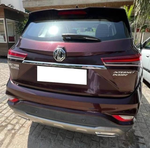 https://images10.gaadi.com/usedcar_image/4522956/original/processed_ac0ca11d-b2d3-41aa-b4bb-acd6ba46c025.jpg?imwidth=6401