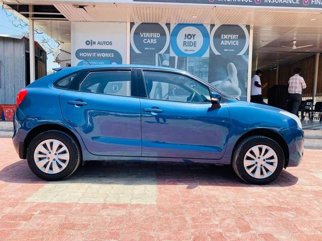 https://images10.gaadi.com/usedcar_image/4522962/original/processed_76ae4960fb073ef9ada93c4ce5273b33.jpg?imwidth=6401