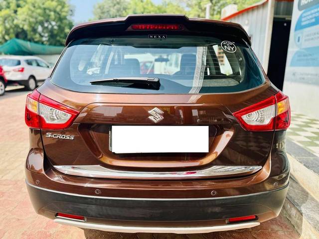 https://images10.gaadi.com/usedcar_image/4522971/original/processed_0b0f3f5bc929d2e4ba1641d369795471.jpg?imwidth=6402