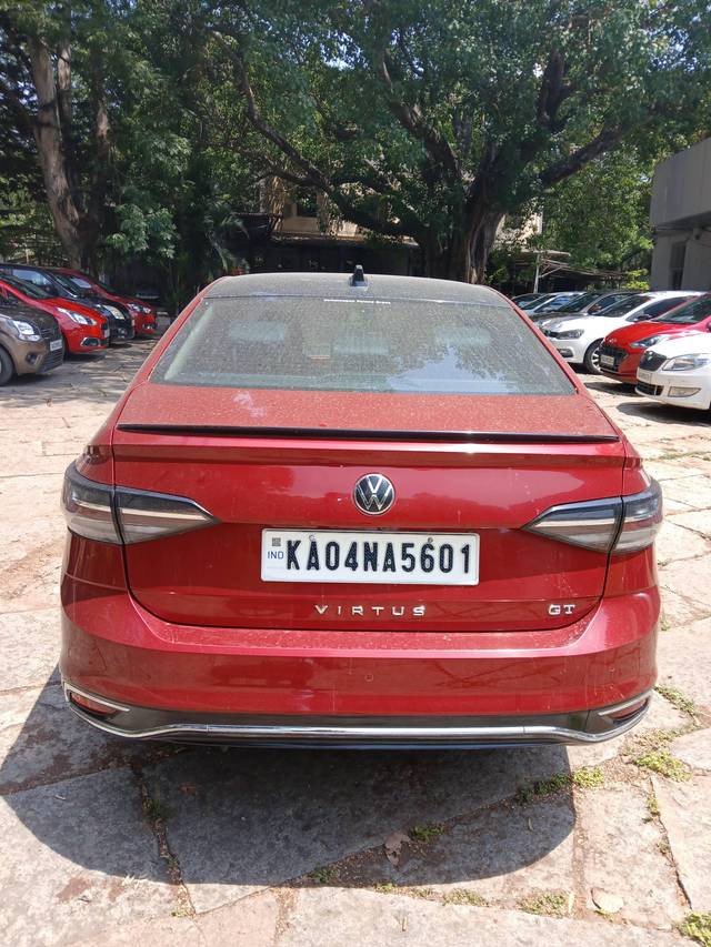 https://images10.gaadi.com/usedcar_image/4522973/original/processed_a0d1e594-3ebe-43e1-a4c8-0ea5b3c15e89.jpg?imwidth=6401