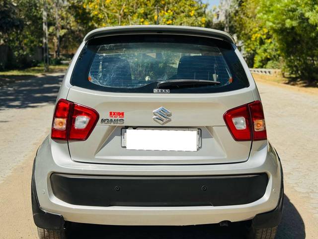 https://images10.gaadi.com/usedcar_image/4522982/original/processed_1799924715f2aa5dbbf37d9de0efb33c.jpg?imwidth=6402