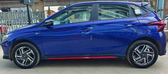 https://images10.gaadi.com/usedcar_image/4522983/original/processed_5d0170f1373175c15a8a88d184127cca.jpeg?imwidth=6402