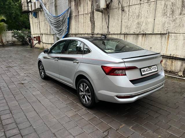 https://images10.gaadi.com/usedcar_image/4522993/original/processed_313f047722df4e0d3f8bff8b3a6ec833.jpg?imwidth=6402