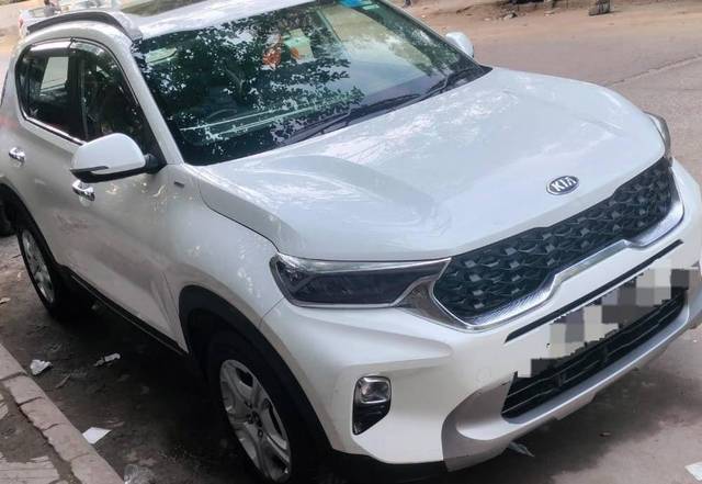 https://images10.gaadi.com/usedcar_image/4522995/original/processed_3440475449cb8a48ffc68b67cfcef6c9.jpg?imwidth=6400