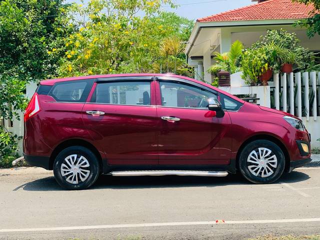 https://images10.gaadi.com/usedcar_image/4522997/original/656d3b18cdb7f64faacdf38675cf8878.jpg?imwidth=6401