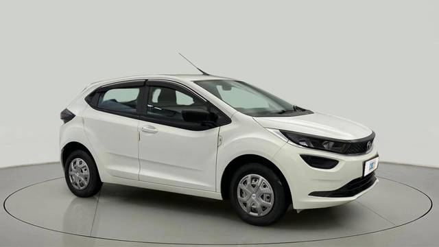 https://images10.gaadi.com/usedcar_image/4522999/original/fb3fdc07f11a2230c0137f85da6b855f.jpg?imwidth=6400