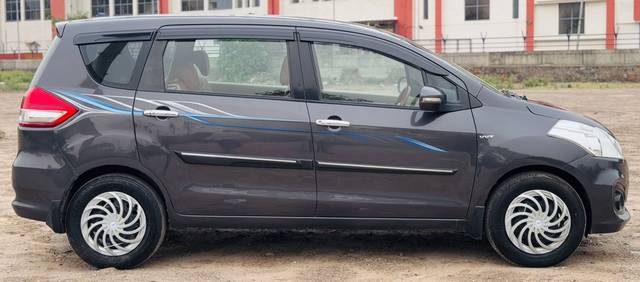 https://images10.gaadi.com/usedcar_image/4523005/original/6e2d8db168f8d18f4961e3926753a4ee.jpg?imwidth=6401