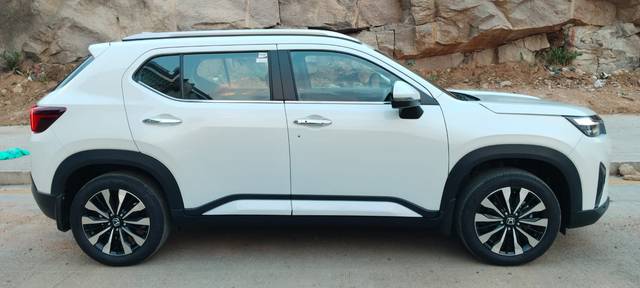 https://images10.gaadi.com/usedcar_image/4523006/original/4f341a7ebcc3997285dc4d76cc8e93aa.jpg?imwidth=6401