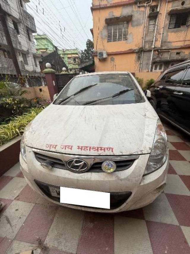 https://images10.gaadi.com/usedcar_image/4523009/original/processed_08fdf291-b62d-464b-8c58-61b833305bdd.jpeg?imwidth=6400