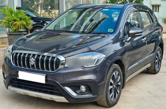 https://images10.gaadi.com/usedcar_image/4523015/original/processed_3e5fa6c8825a0119422aa68bcef5edb9.jpeg?imwidth=6401