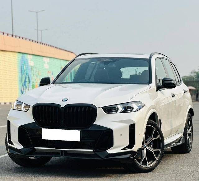 https://images10.gaadi.com/usedcar_image/4523016/original/processed_ba564c8aca869d8770d9fb49138e110d.jpg?imwidth=6402