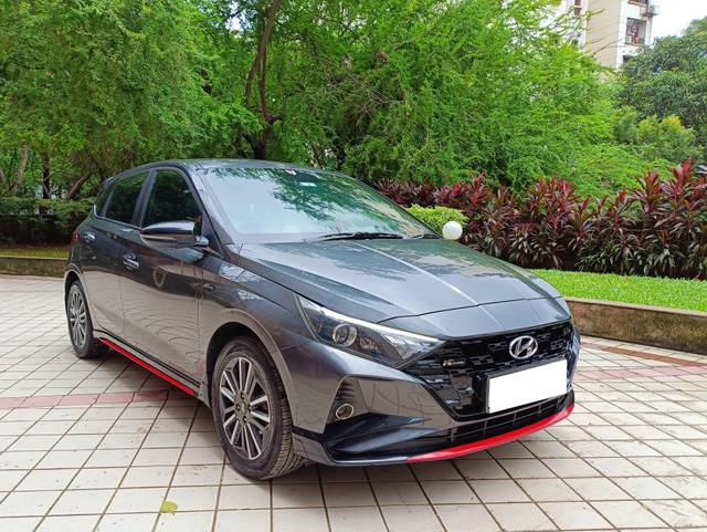 https://images10.gaadi.com/usedcar_image/4523022/original/processed_112a7fb6d784667db53912017e50ea1f.jpg?imwidth=6400