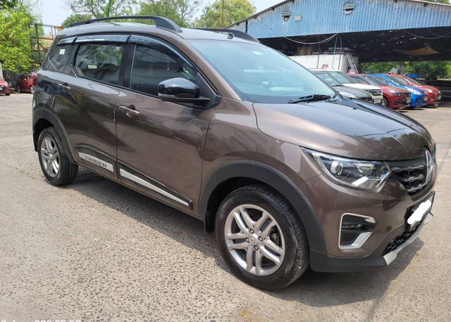 https://images10.gaadi.com/usedcar_image/4523023/original/processed_09eb4247aefd01e9b77b3cc394449b4a.jpg?imwidth=6400