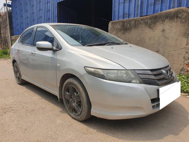 https://images10.gaadi.com/usedcar_image/4523037/original/processed_27280e8a6b5d1dc0b0c24c8711275ee1.jpg?imwidth=6400