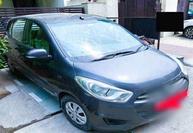 https://images10.gaadi.com/usedcar_image/4523045/original/13ee0b0e-d5a6-484b-b248-435cce2d9341.?imwidth=6401