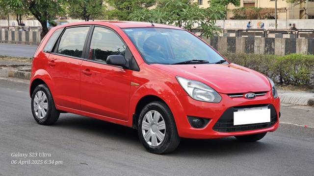 https://images10.gaadi.com/usedcar_image/4523094/original/processed_94a3c626f64e610a8a5a4a5c1a816a17.jpg?imwidth=6400