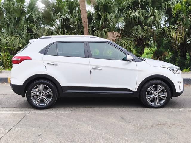 https://images10.gaadi.com/usedcar_image/4523137/original/57e3aef2ae5443d4b3845b7edbda7ed9.jpeg?imwidth=6401