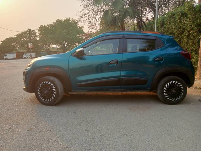 https://images10.gaadi.com/usedcar_image/4523148/original/eb65099e1c8d4a9c0c1f3ae306193a92.jpg?imwidth=6402