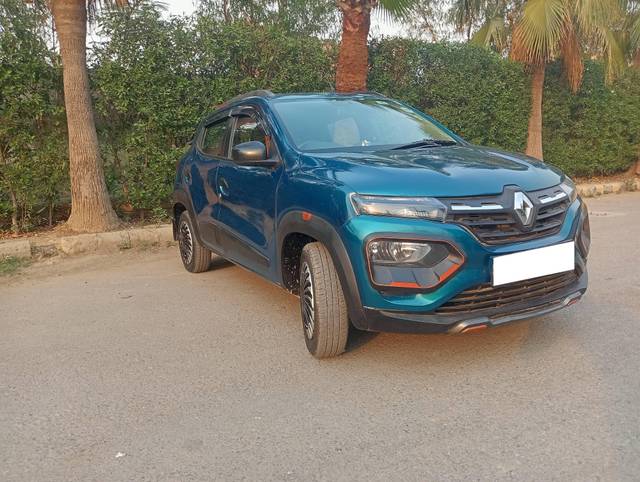 https://images10.gaadi.com/usedcar_image/4523148/original/processed_0ff5b3f95073d724b09369bd8daa1eaf.jpg?imwidth=6400
