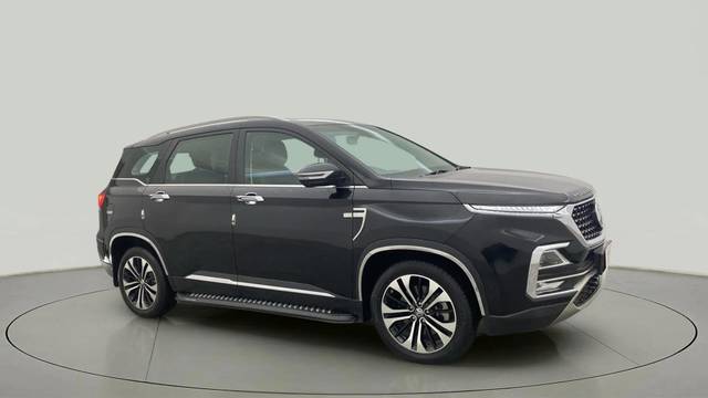 https://images10.gaadi.com/usedcar_image/4523151/original/0a715f0d619e5436c1a16d904cf4923f.jpg?imwidth=6400
