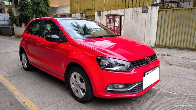 https://images10.gaadi.com/usedcar_image/4523157/original/processed_e2543433-9924-464f-9f02-22427effd439.jpg?imwidth=6400