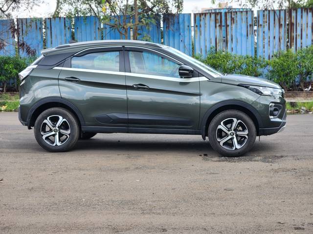 https://images10.gaadi.com/usedcar_image/4523199/original/3084e2498e7870093f1606e9737088b5.jpg?imwidth=6401
