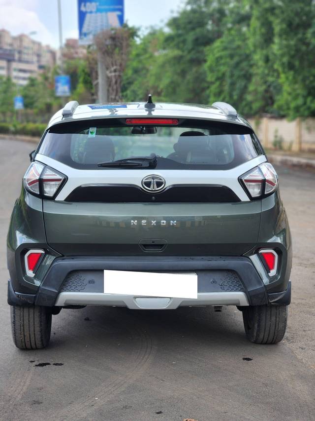 https://images10.gaadi.com/usedcar_image/4523199/original/processed_ac4ead97ac012bc1658cf6dc4cb685b2.jpg?imwidth=6402