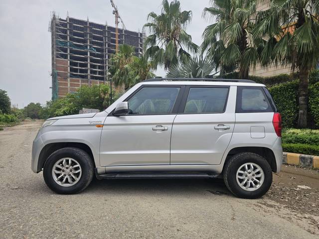 https://images10.gaadi.com/usedcar_image/4523211/original/processed_8e8682e31bfe2e24c489b63dd8d454ee.jpg?imwidth=6401