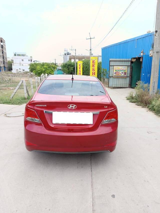 https://images10.gaadi.com/usedcar_image/4523217/original/processed_d6a335359cba201cd827a22354f9a5e9.jpg?imwidth=6402